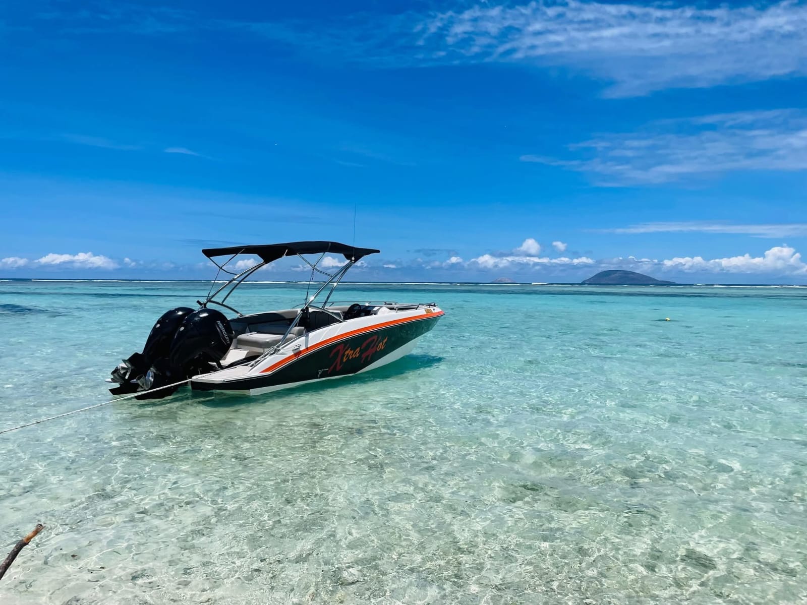 L'île aux Cerfs en bateau rapide